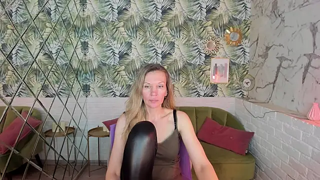 NancyGrace Chat XXX in diretta