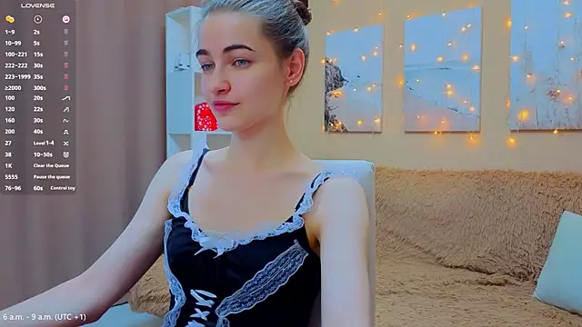 AstoriyaNight élő XXX-chatje