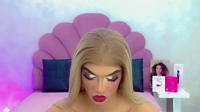 briana_sex32 网络视讯表演