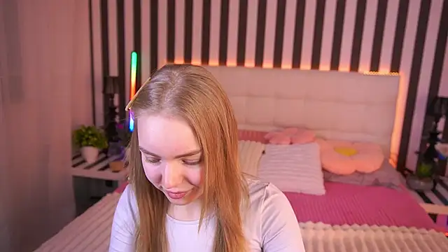 EmilySunshineS élő XXX-chatje