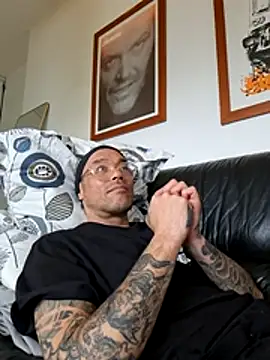 Mr_Graffitimile: онлайн-секс-чат