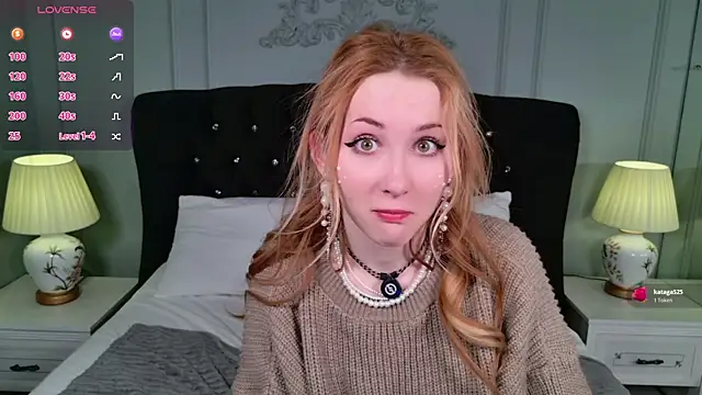 Lira_Yummy élő XXX-chatje