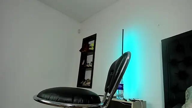 Chat XXX en directo de Scarlet_Hiit