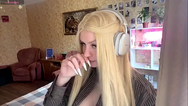 HelenaBargo's Live XXX Chat