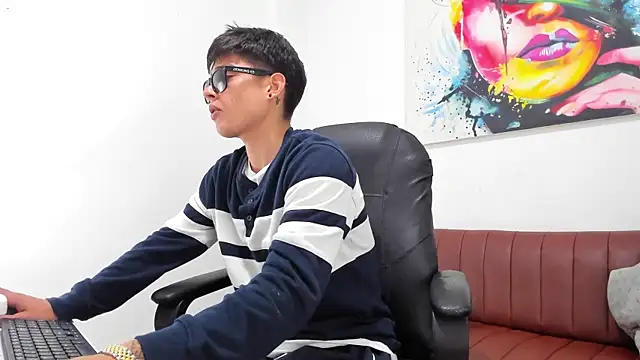 Thebestboyhot's Webcam Show