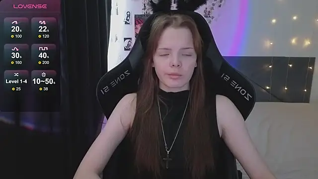 Luna_Navy's Live XXX Chat