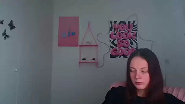 Pertunjukan Kamera Web DarkSakuraa