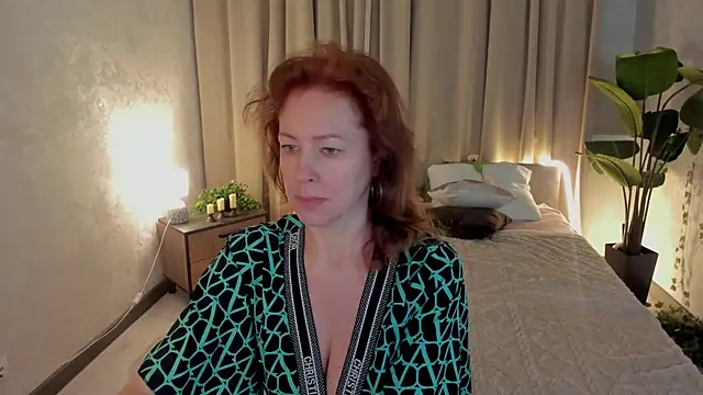 LeticiaRomano Chat XXX live