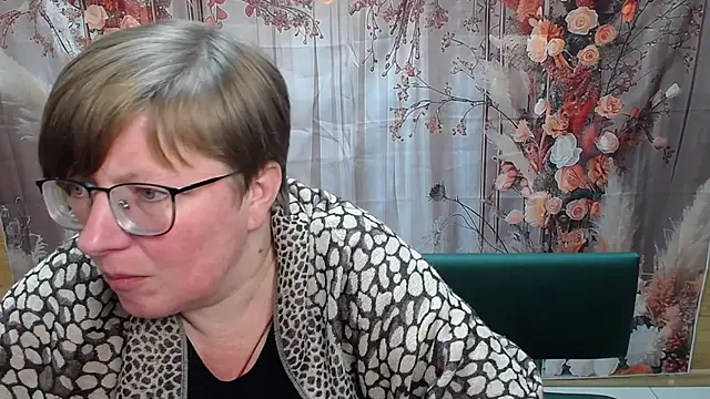 Chat +18 de RadaChudna ao vivo