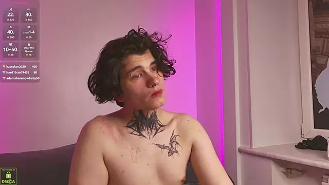 Show modela BertyThompson na web-kameri