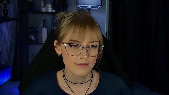 KiraMontoya live XXX chat