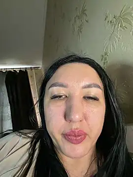 Naughtbaby_2025 – Live XXX-chat