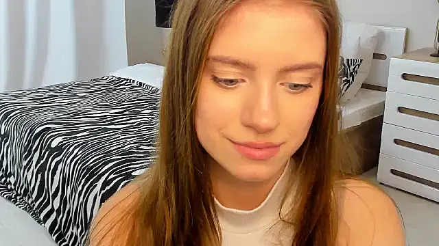 Erica_Kiss 即時 XXX 聊天