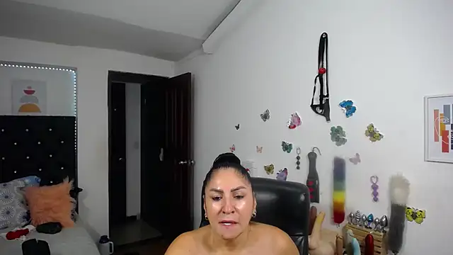 mature_bigboobs10's Live XXX Chat