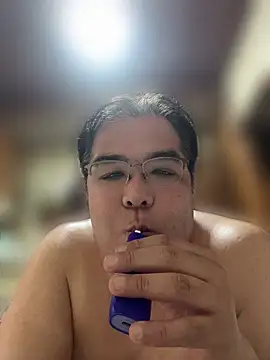 mon0304 Pertunjukan Webcam