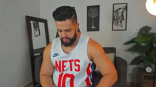 Justin_kingX7 Adlı Modelin Canlı XXX Sohbeti