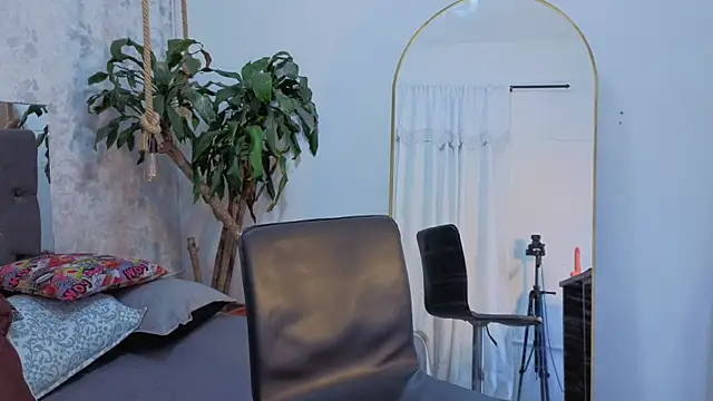 Вебкам-шоу july_quinzel