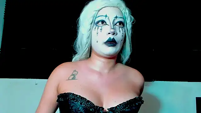 Akalidemon Chat XXX in diretta