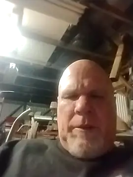 Reddog833 Live XXX-Chat