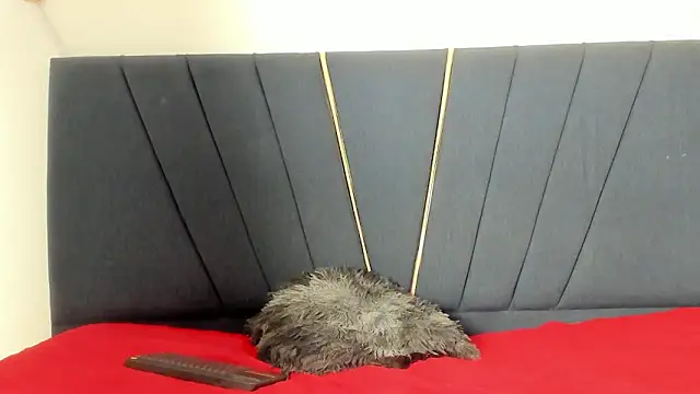 Show de jhos_cum23 na webcam