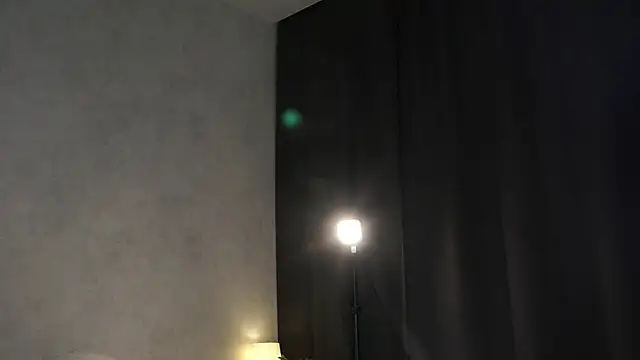 LettySlovacek Adlı Modelin Canlı XXX Sohbeti