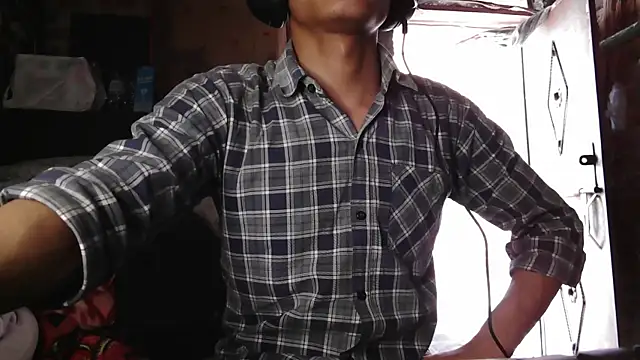 Show modela milflover2k26 na web-kameri