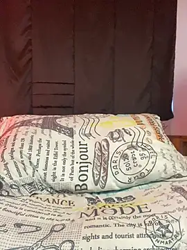 XXX chat uživo modela ApoloCruz