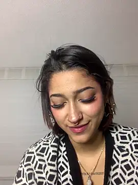 LilithMonette Adlı Modelin Canlı XXX Sohbeti