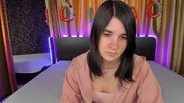 _Polly_Love_ Adlı Modelin Canlı XXX Sohbeti