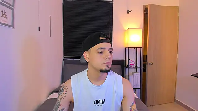 alejandro_calderon1 Live XXX-Chat