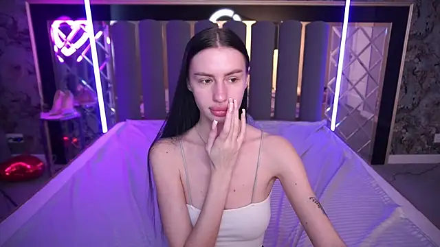 Snow_WhiteeeX's Live XXX Chat