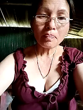 Živý XXX chat Cucci07