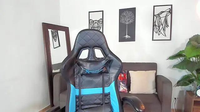 Justin_kingX7 Adlı Modelin Canlı XXX Sohbeti