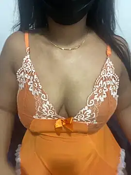 SluttyCouple69 élő XXX-chatje