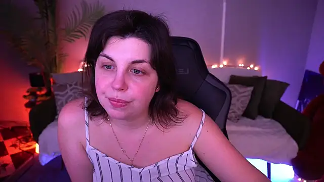 دردشة MirandaWong الجنسية المباشرة