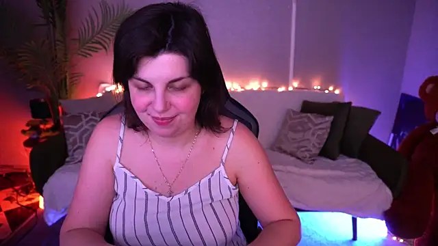 Chat +18 de MirandaWong ao vivo