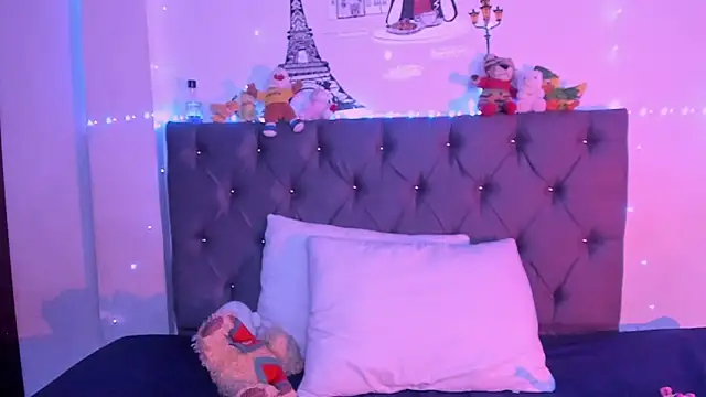 violeta_blaze1 Adlı Modelin Canlı XXX Sohbeti