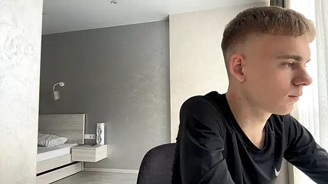 SoloFury élő XXX-chatje