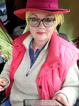 Hot-Muci's Webcam Show