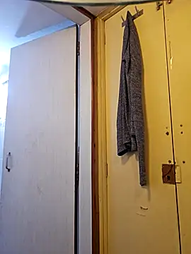 love4shownude: διαδικτυακό σόου στην κάμερα