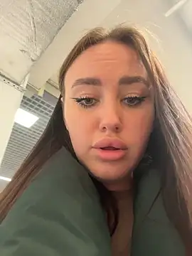 Živý XXX chat KiraSunshine