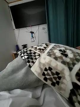 Edu235 Live XXX-Chat