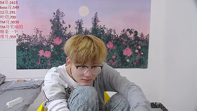 KK-cuteboyのライブXXXチャット