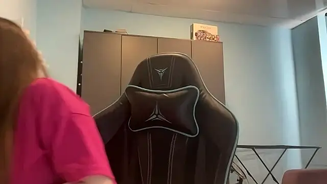 AndreeMerryman Adlı Modelin Canlı XXX Sohbeti