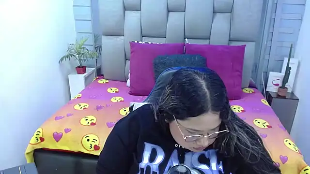 Pokazy przed kamerką – evelin_zaens