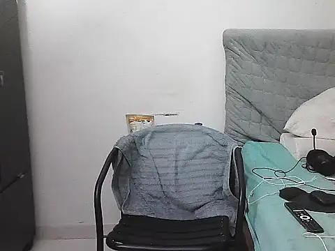 AlphaLatinoBear 라이브 XXX 채팅