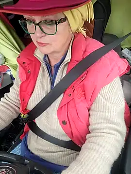 Hot-Muci's Live XXX Chat