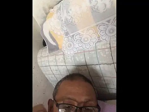 yaocaobi8 Webcam Show