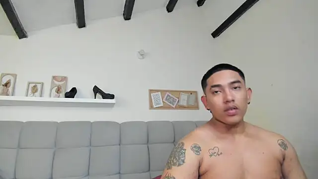 Pokazy przed kamerką – erotic_sins