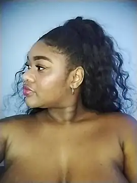 Roonie_garces Live XXX-Chat